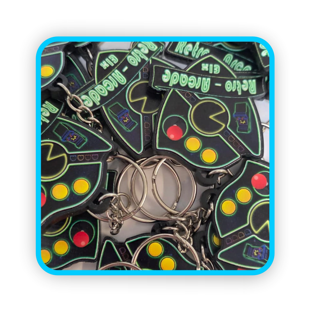 llaveros creados con resina 3D elástica, personalizados.